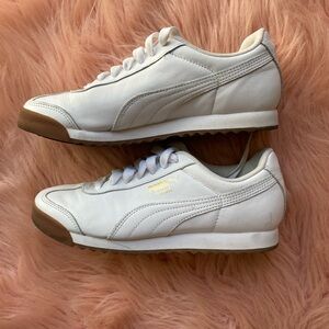Puma Roma classic sneaker Women’s Size 6